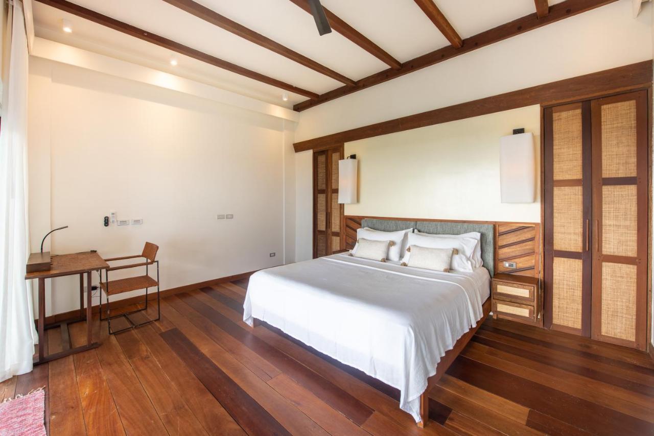 L'Osteria Luxe Beachfront B&B General Luna  Esterno foto