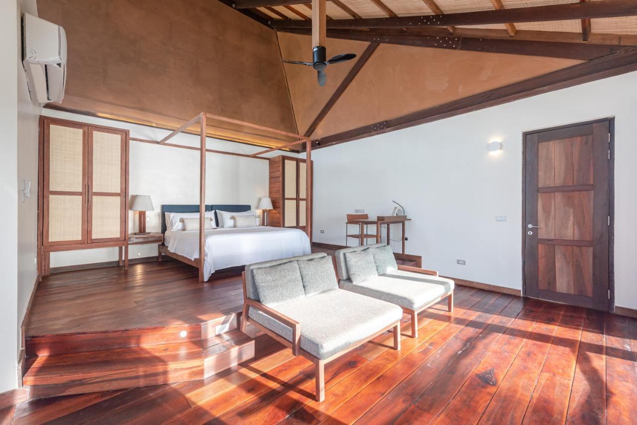 L'Osteria Luxe Beachfront B&B General Luna  Esterno foto
