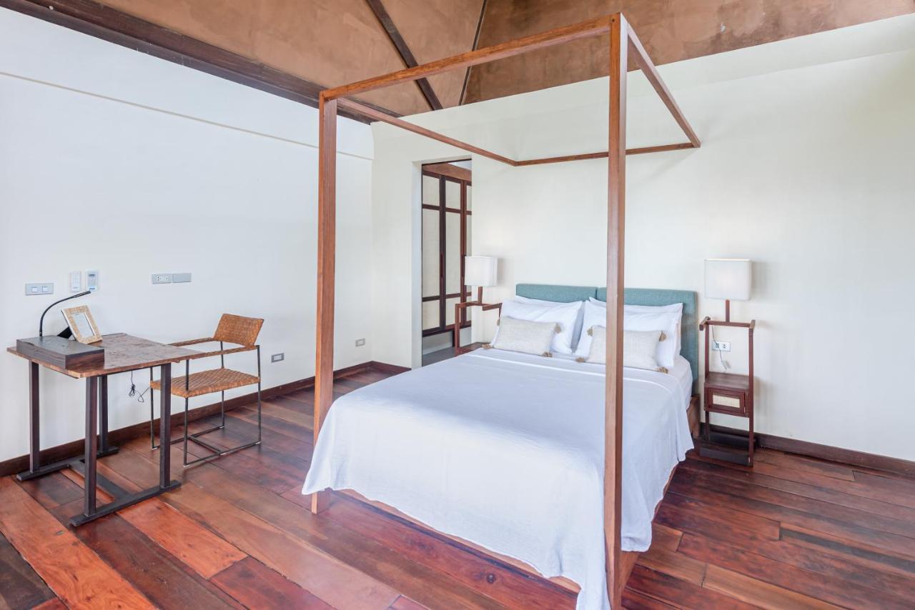 L'Osteria Luxe Beachfront B&B General Luna  Esterno foto