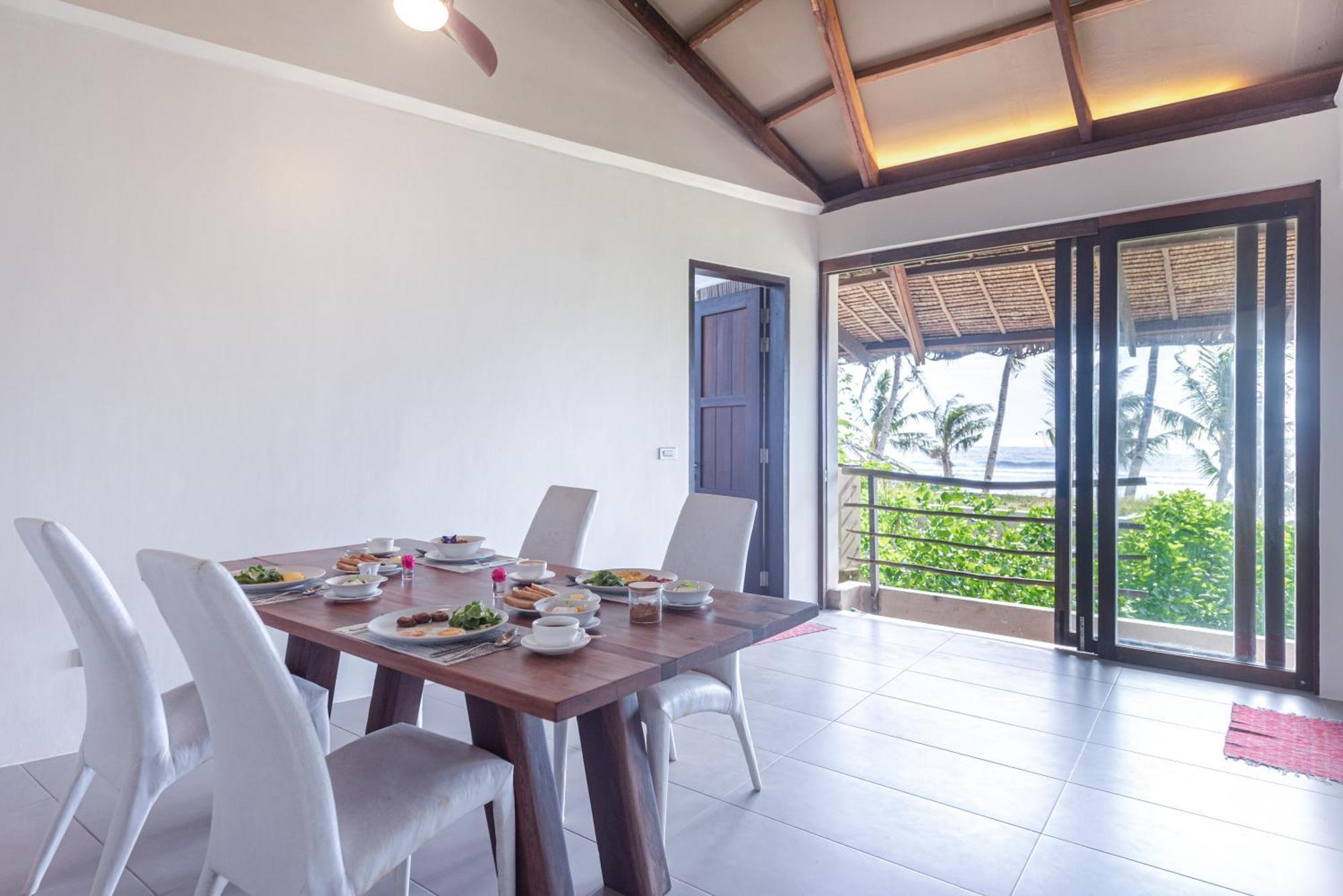 L'Osteria Luxe Beachfront B&B General Luna  Esterno foto